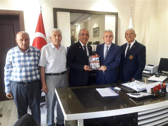 Muharip Gaziler Derneği Kastamonu şubesi Yöneticileri Il Müftümüzü Taziye Için Makamında Ziyaret Ettiler.