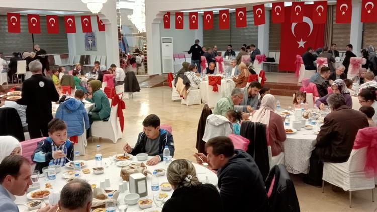 Muğla Il Müftülüğü Personeli Iftar Yemeğinde Biraraya Geldi.