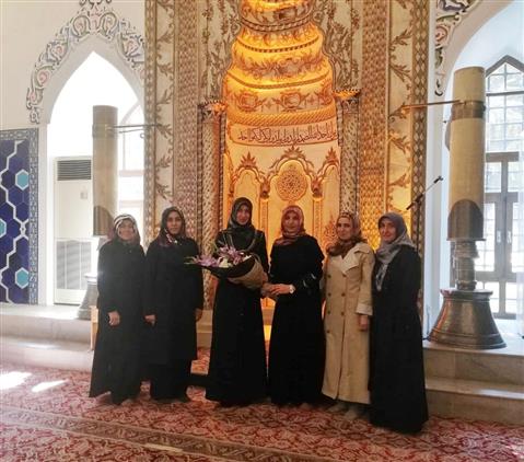 Bursa'da Muradiye Camii'nde "cami-kadın Buluşması" Düzenlendi