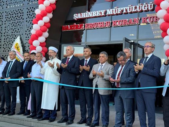 Gaziantep'de Nazire Eruslu Yatılı Hafızlık Kız Kur’an Kursu Dualarla Açıldı