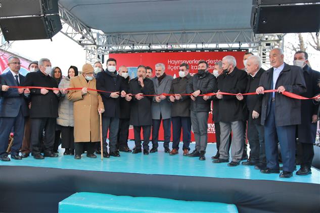 İstanbul'da Nişantaşlar Ahmeddin Camii Dualarla Ibadete Açıldı