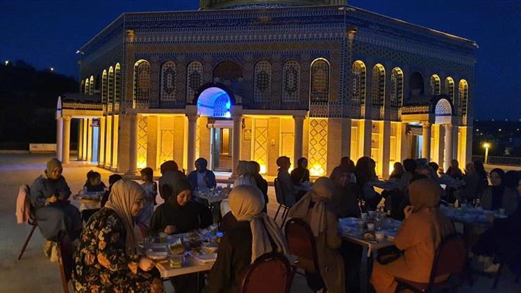 Balikesir'da üniversiteli Gençlerle Iftar Buluşması