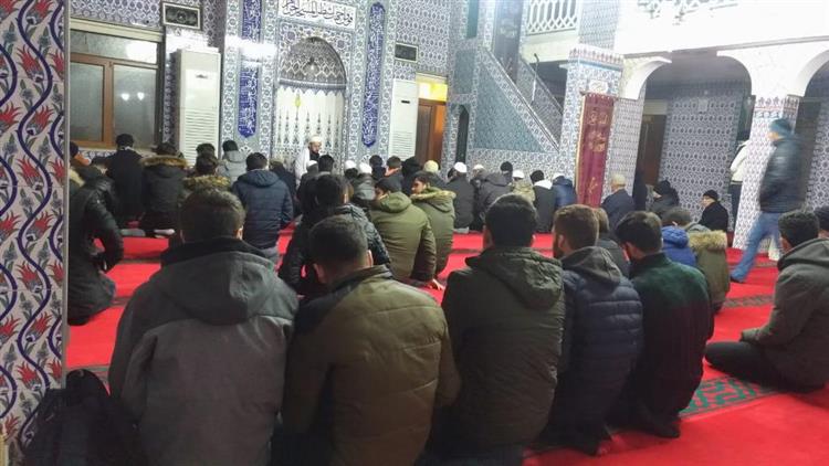 Tekirdağ'da üniversiteli Gençler Sabah Namazında Buluştu.