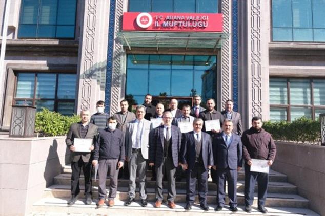 Adana'da Onuncusu Düzenlenen Ezanı Güzel Okuma Kursu Tamamlandı