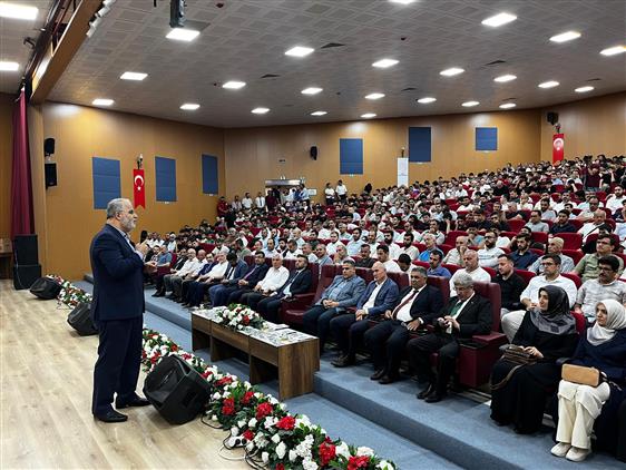 Osmaniye'de Peygamberimiz Ve şahsiyet Inşası Konferansı