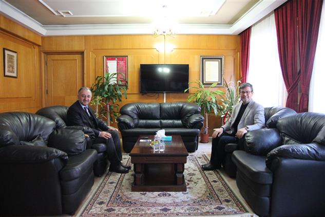 İzmir'de Prof. Dr. Muslu'dan Il Müftümüze Ziyaret