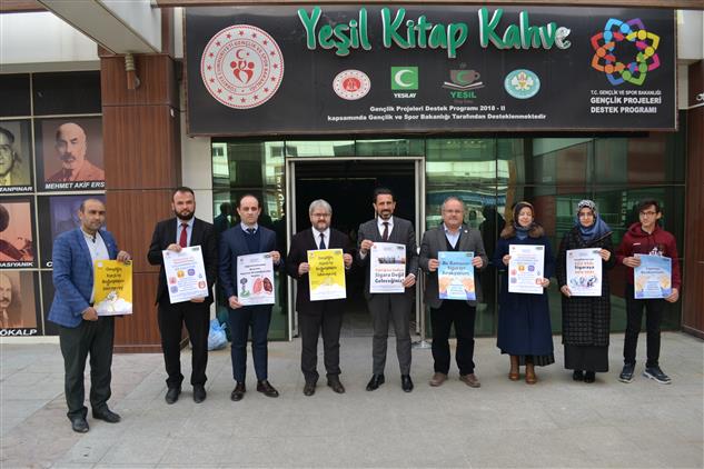 Manisa'da "bu Ramazan Sigarayı Bırakıyorum Hayatıma Yeni Bir Başlangıç Yapıyorum" Sloganıyla Gerçekleşen Basın Açıklaması Yeşilay Kitap Kahve'de Gerçekleşti