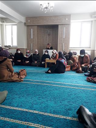 Afyonkarahisar'da "değişen Dünyada Kadın Olmak"  Konulu Kadınlara Yönelik Programlar...