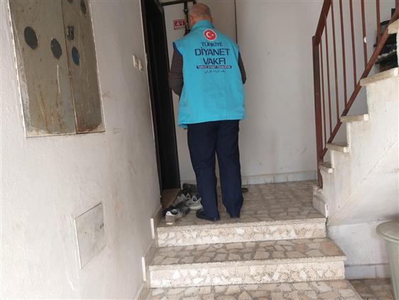 Duzce'de Ramazan Ayında Gıda Kolisi Dağıtımı Devam Ediyor.