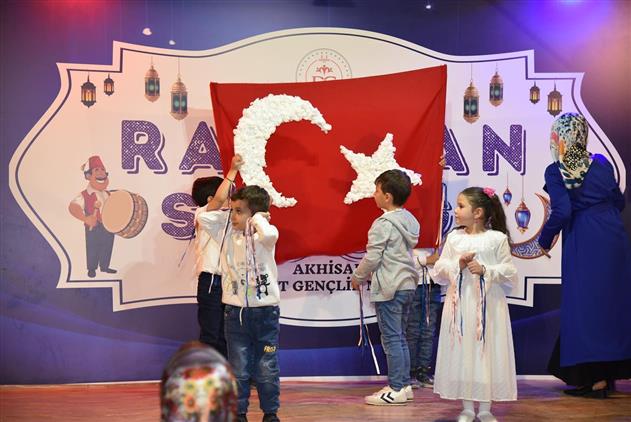 Manisa'da Ramazan Sokağında 23 Nisan özel Programı
