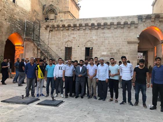 Mardin'de Sabah Namazı Buluşması Dokuz Asırlık Tarihi Ulucami De Eda Edildi