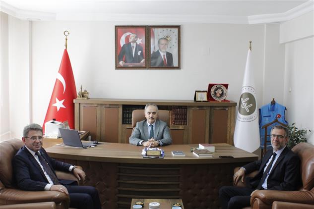 Kars'ta Sendika Yönetiminden Müftülüğümüze Ziyaret