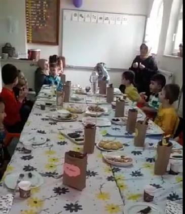 Karabük'te Sevimli Minikler Iftar Sofrasında Buluştu