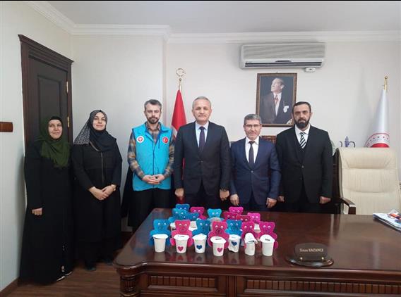 Afyonkarahisar'da Sülün Beldesi Ve Yeşiltepe Cami 4-6 Yaş Kur'an Kursu Miniklerinden Kumbara Bağışı...