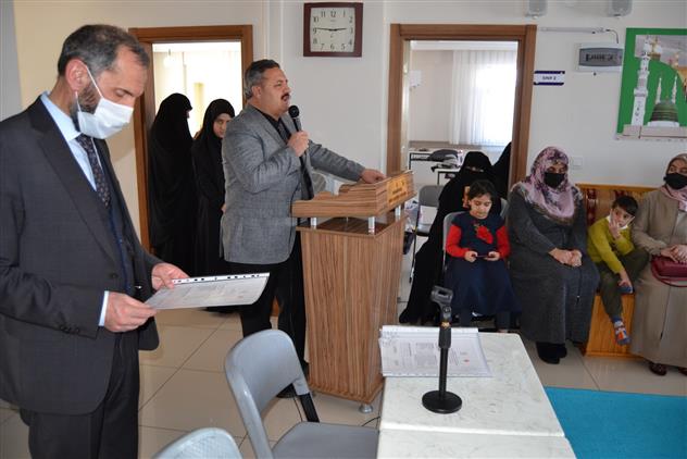 Erzincan'da Sümbülvalide Yatılı Kız Kur’an Kursunda Yarıyıl Dönemi Karne Heyecanı