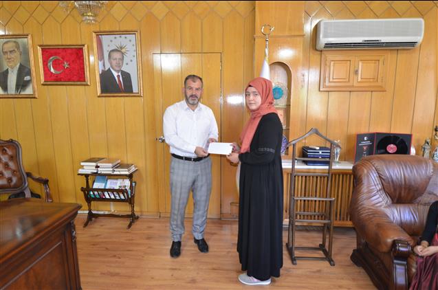 Konya'da Süreyya Yıldızı Kız Kur’an Kursu öğrencilerinden Anlamlı Davranış