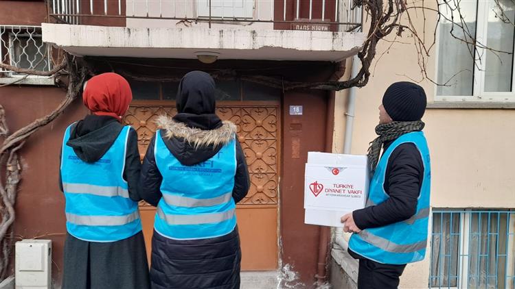 Türkiye Diyanet Vakfı Afyonkarahisar şubesi Yardım Faaliyetlerine Devam Ediyor...