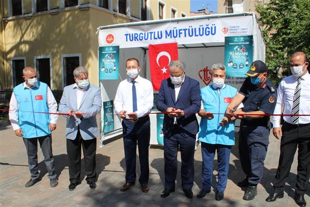 Manisa'da Turgutlu Ilçe Müftülüğü Vekaletle Kurban Standının Açılışı Yapıldı