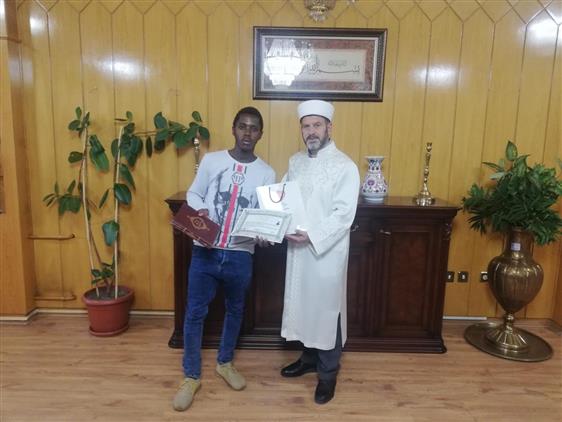 Konya'da Uganda’lı Lule Steven Islam’ı Seçti