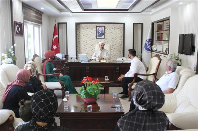 Ukrayna’da Yaşayan Natalia Tsaran Batman Il Müftülüğünde Düzenlenen Törende Kelime-i şehadet Getirerek Müslüman Oldu.