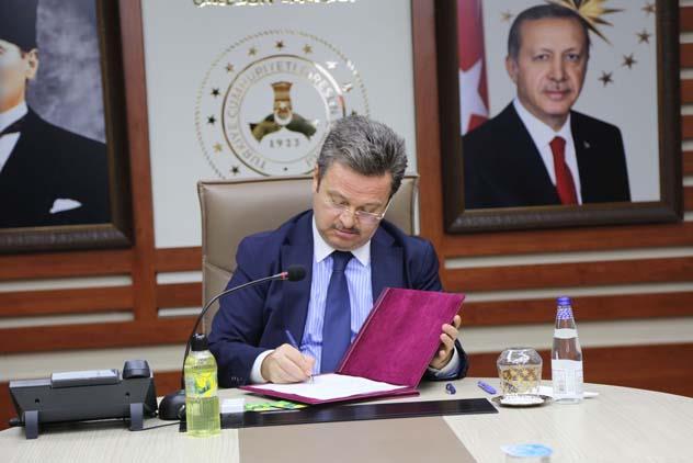 Giresun'da Vali ünlü “istiyoruz Ki Faziletlerimiz Aşınmasın”