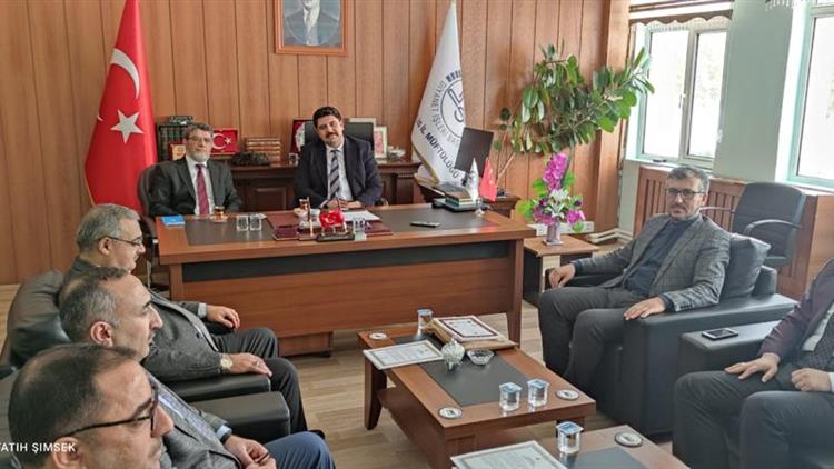 Bitlis'de Vali Vekili Furkan Seyman Il Müftümüzü Makamında Ziyaret Etti