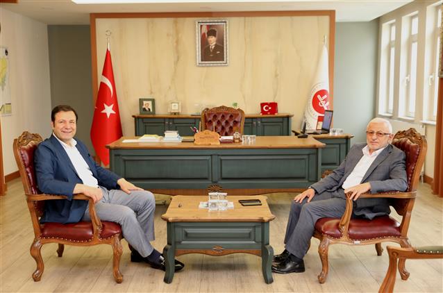 Kayseri'de Vali Yardımcısı Sayın Erkaya’dan Il Müftüsü Akkuş’a Iade-i Ziyaret