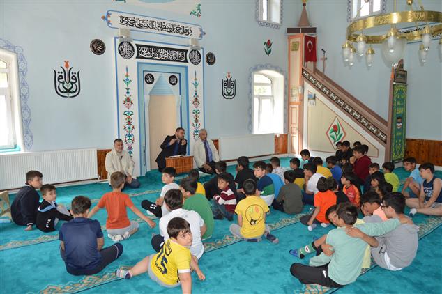 Ardahan'da Yaz Kur’an Kursu öğrencilerine Farkındalık Seminerleri