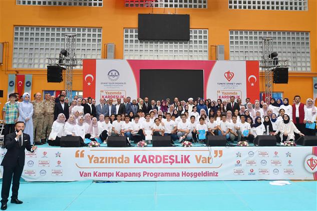 Van'da “yazımda Kardeşlik Var” Programının Kapanışı Yapıldı