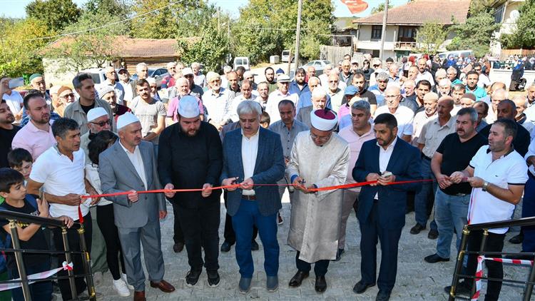 Bolu'da Yenisefa Köyü Yukarı Mahalle Camii, Ibadete Açıldı