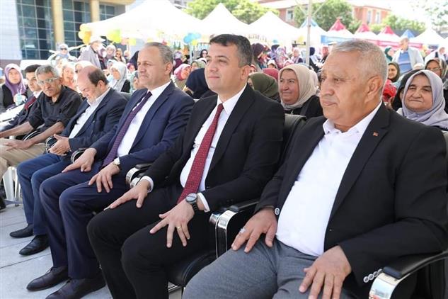 Afyonkarahisar'da Zafer Meydanında 'kadim Oyunlar şenliği"