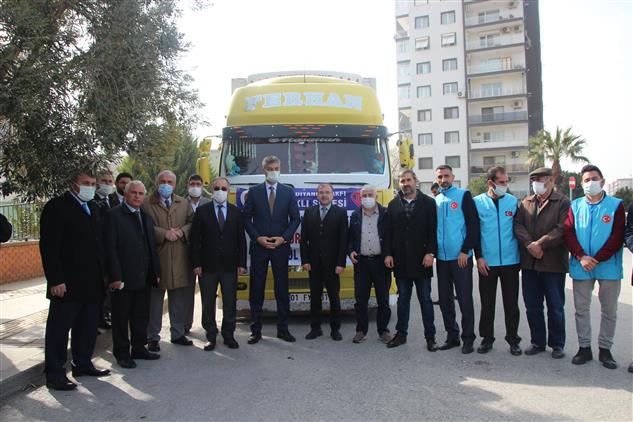 Izmir'den Suriye'ye Insani Yardım