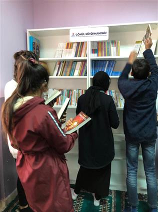 Izmir’de Gönül Kütüphanemiz Projesi Tamamlandı